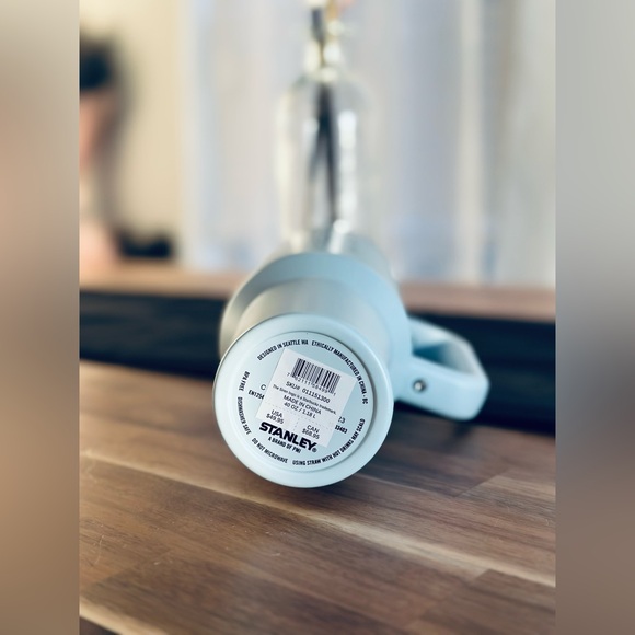 Starbucks Stanley, spring blue - Picture 2 of 3